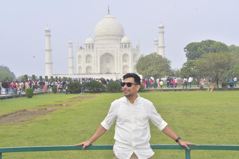 Agra : visite privée du Taj Mahal et du Fort d&#039;Agra avec déjeuner 5 étoilesVisite privée du Taj Mahal et du Fort d&#039;Agra avec un guide professionnel