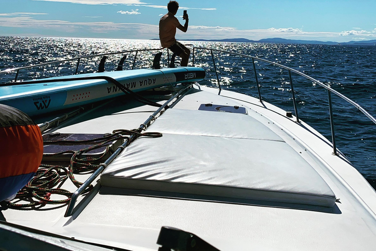 Cannes: Luxury Yacht Cruise to Lerins Islands Cannes: Luxury Yacht Cruise to Lerins Islands - 4H