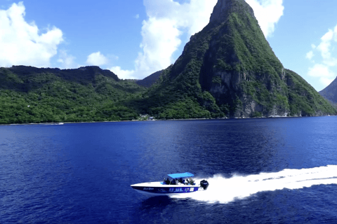 St. Lucia: Private Resort to Airport Speedboat Transfer
