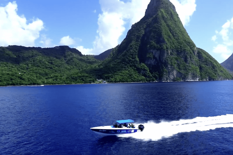 St. Lucia: Private Resort to Airport Speedboat Transfer