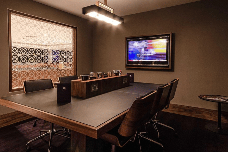 伦敦：盖特威克机场1号盖特威克访问权限北航站楼国内和国际出发：盖特威克北 1 号