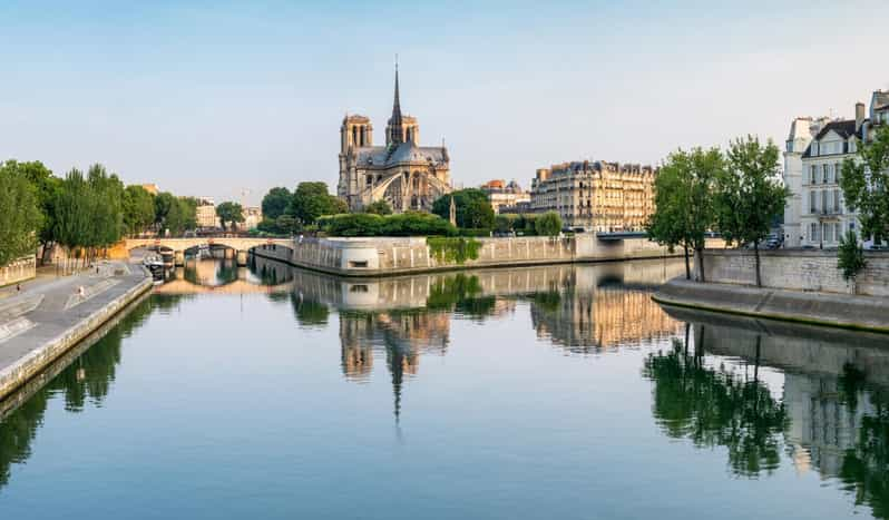 Notre-Dame de Paris : the mysteries of reconstruction | GetYourGuide