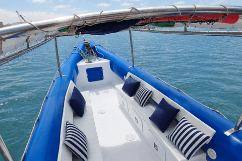 Marsaxlokk: Hidden Bays & Turquoise Waters Boat Tour