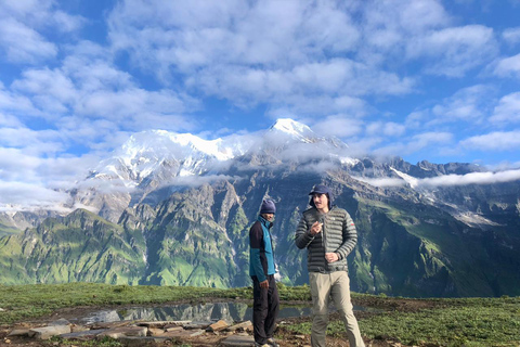 Da Kathmandu: trekking guidato di 6 giorni al Campo Base del Mardi Himal