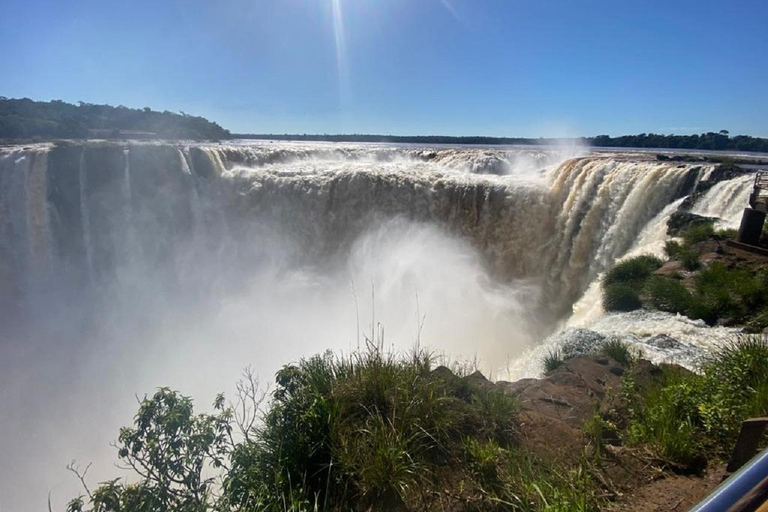 Wodospady Iguaçu po obu stronach: 2-dniowa wycieczka z transferem lotniskowym