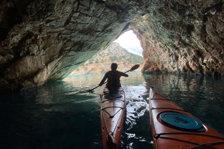 Naxos: Rhina Cave and Coastline Sea Kayaking Tour
