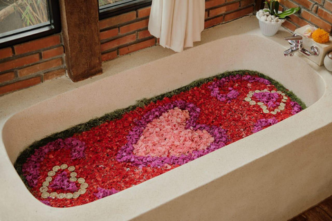 Bali: Ubud Traditional Balinese Massage Scrub Flowerbath2 Hour treatment without transport