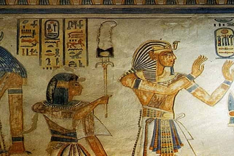 Luxor: Valley of Kings, Queens Shared tour, Guide, and Lunch