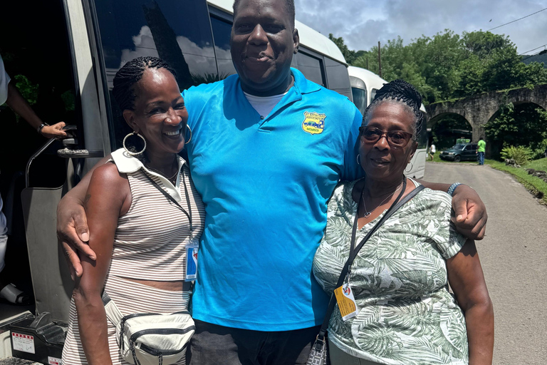 Basseterre: St. Kitts Private Island Tour with Guide