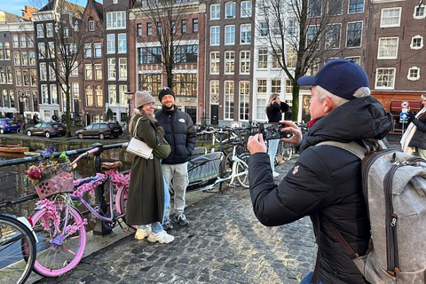 Amsterdam: Small Group Walking Tour with Fun Guide Walking Tour in Amsterdam with Enthusiastic and Fun Guide