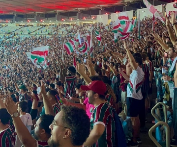 Maracanã Stadium: Soccer Match Experience with Expert Guide