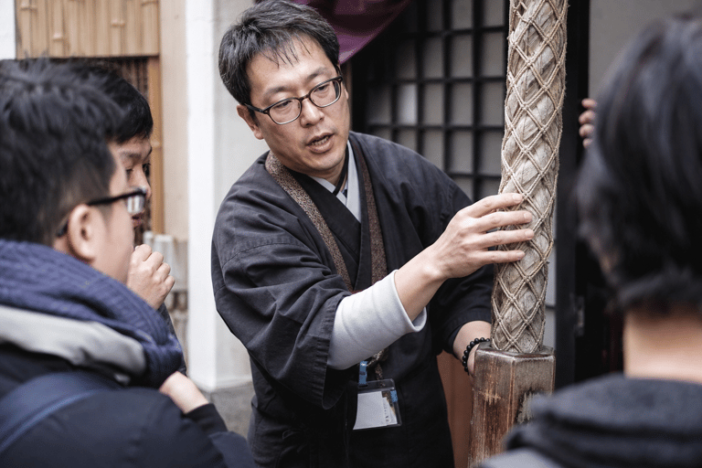 Hiroshima: Heritage Walk & Old Town Walking Tour