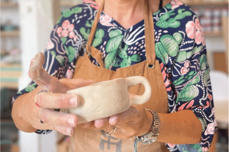 Las Palmas: Pottery Wheel Class with Materials
