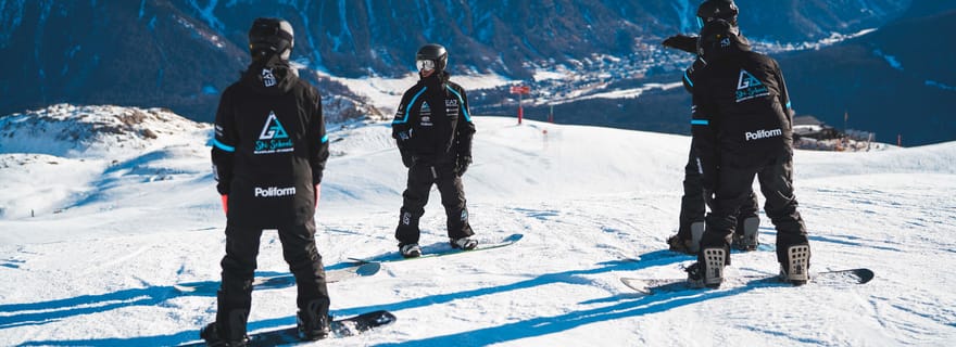 École de ski de Saint-Moritz : cours de snowboard privé le matin