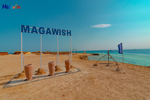 Hurghada: Go Luxury To Orange bay & Magawish island Full Day Hurghada: Private Luxury boat to orange & Magawish islands