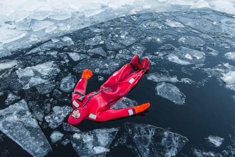 Rovaniemi : Expérience de flottaison sur glace