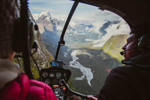 Te Anau: Milford Sound Helicopter Tour