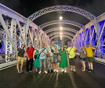 Singapore: Guided Street Food Tour at Night