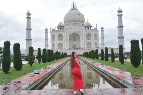 Agra: Taj Mahal Guided Tour with Instagram Photoshoot Private Car, Driver, Local Expert Tour Guide & Entry Tickets