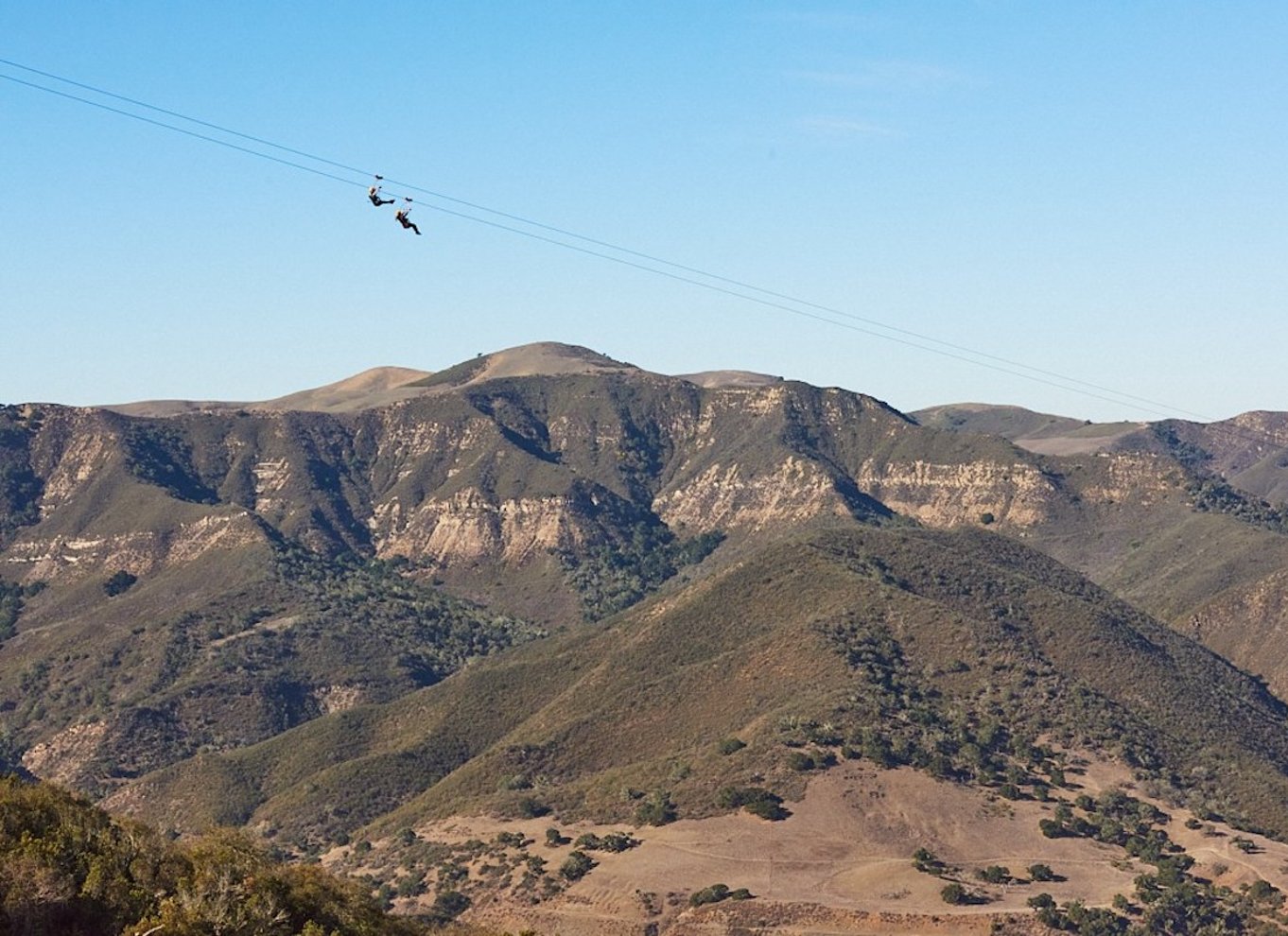 Santa Barbara: Zipline-tur med 4x4 Humvee-kørsel