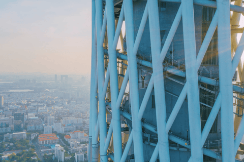 Guangzhou: Canton Tower Thrilling Skywalk Adventure Green Line (188m)