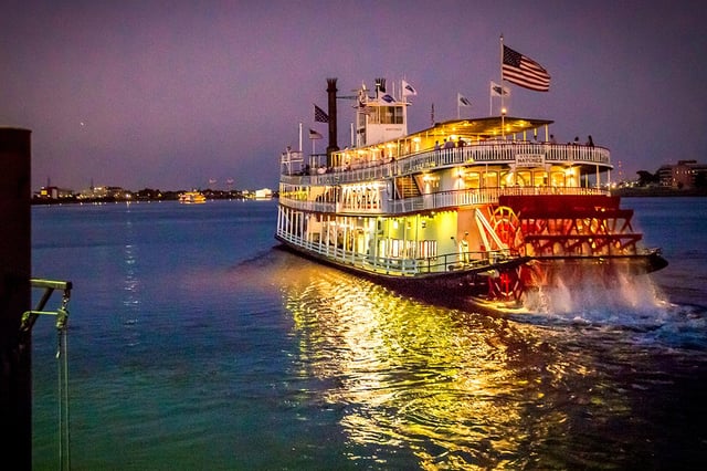 New Orleans: Evening Steamboat Jazz Cruise + Optional Dinner