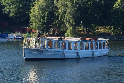 Estocolmo: Museo Vasa, Vrak y tour guiado en barco por los canalesEstocolmo: Museo Vasa, Vrak y tour en barco por los canales con guía