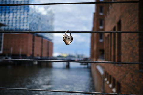 Guided tour of Hamburg's Speicherstadt - warehouse, free port & duty-free Guided tour of Hamburg's warehouse district – warehouses, free port, and duty-free zone
