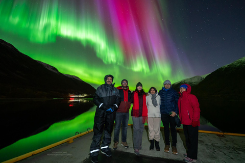 Tromsø:Northern Lights Tour with Photo and Suits.Local Guide Tromsø: Northern Lights Tour with Photos and Warm Suits