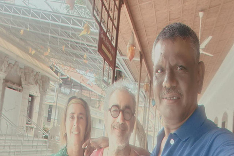 Kochi: Tuk-Tuk-Ausflug mit versteckten SchätzenKochi: Ausflug mit dem Tuk-Tuk zu versteckten Schätzen