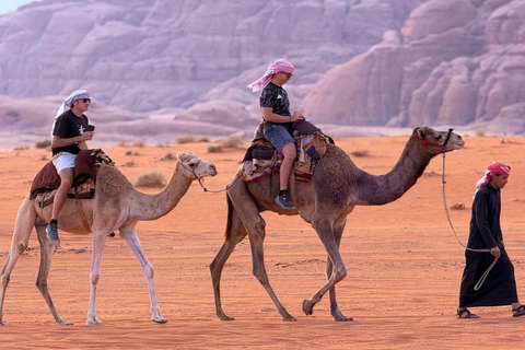 Wadi Rum: Adventure Tour with Photographer and Sunset Point