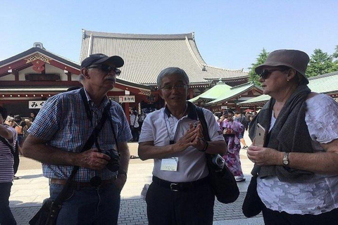 Tokyo: Guided Walking Tour with Wagashi Making Class