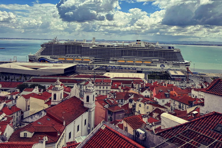 Découvrez l'histoire de Lisbonne à bord d'un tuk-tuk.Visite historique de Lisbonne en tuk-tuk électrique
