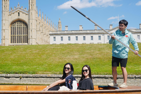 Chinese Punting Tour in Cambridge Chinese Punting Tour in Cambridge (Shared)