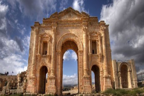 Au départ d'Amman : Jerash, Château d'Ajloun Um Qais - Visite privéeAu départ d'Amman : Jerash, visite privée du château d'Ajloun