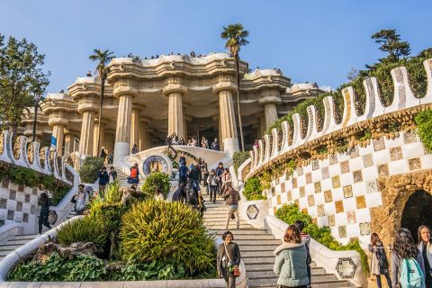 Barcelona: wycieczka po parku Guell z przewodnikiem i wstępem bez kolejki