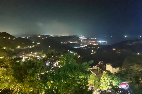From Taipei: Jiufen & Shifen Private Day Trip with Driver