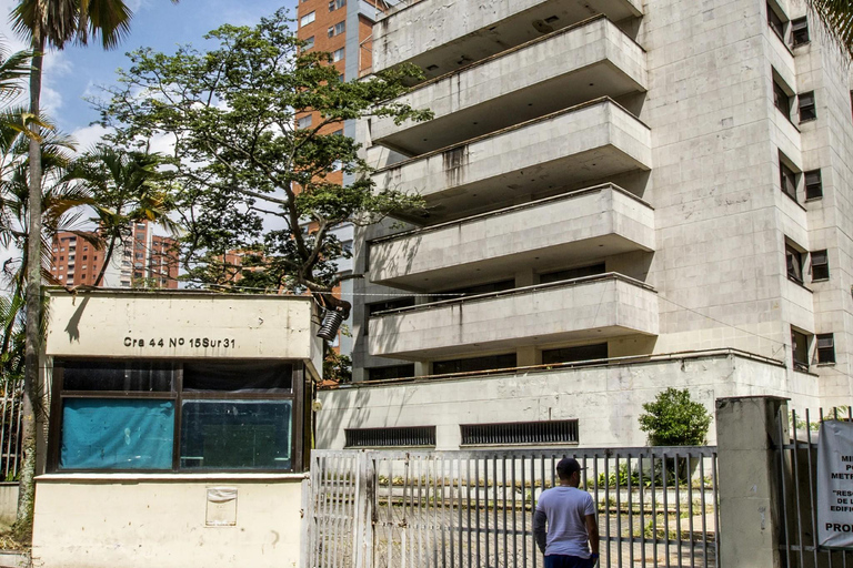 Medellín : visite El Patron dans la cathédraleLe saint patron dans la cathédrale