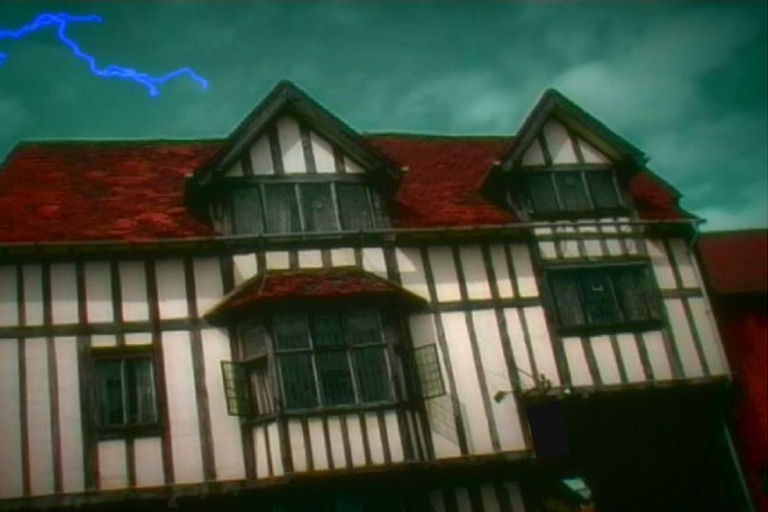 Stratford-upon-Avon: Lantern-Lit Ghost Tour at Tudor World