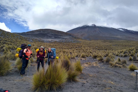 Caminhada de meio dia em Arequipa ao Vulcão MistiCaminhada de meio dia em Arequipa até o Vulcão Misti