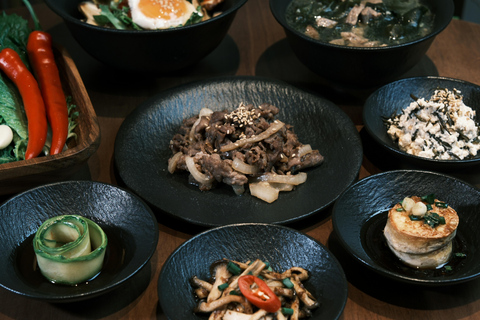 De la forêt à la table : un voyage culinaire hansik à SéoulDe la forêt à la table : un voyage culinaire Hansik à Séoul
