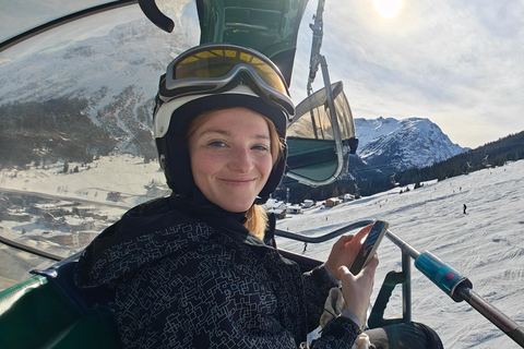 Barcellona: Escursione di un giorno sui Pirenei con sci/snowboard e trasferimenti