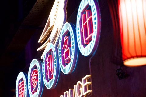 Mix Cocktails & Hidden Bar Scavenger Hunt In Chinatown