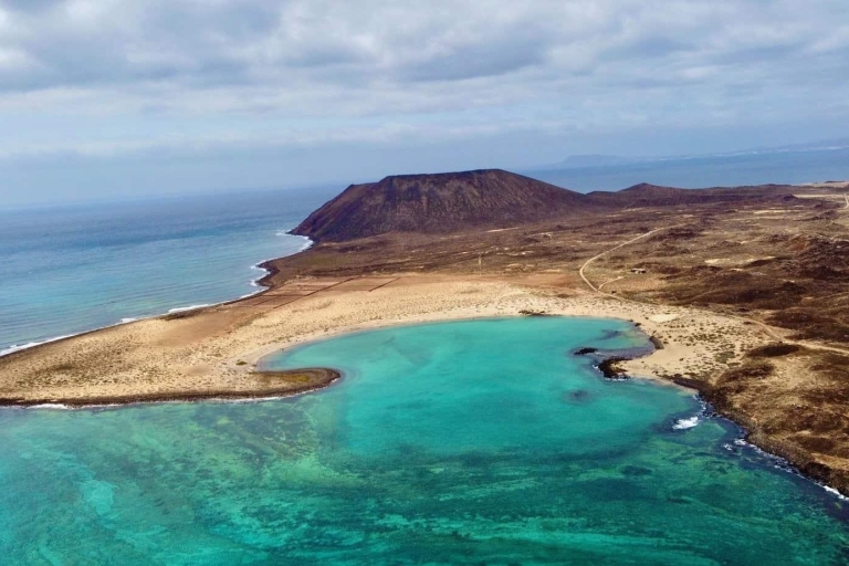 Fuerteventura: Catamaran excursion all inclusive Lobos in Catamaran excursion all inclusive Lobos in