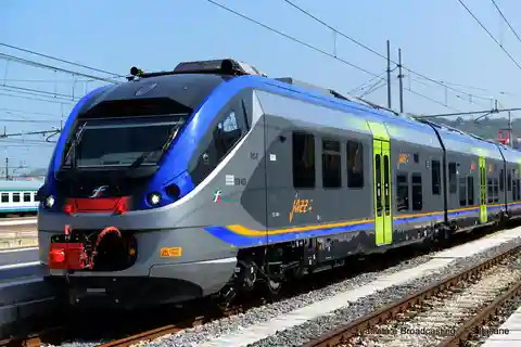 Traslado Civitavecchia -> Roma billete de tren+entrega de equipaje