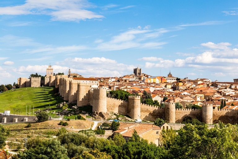 From Madrid: Ávila and Salamanca Day Trip