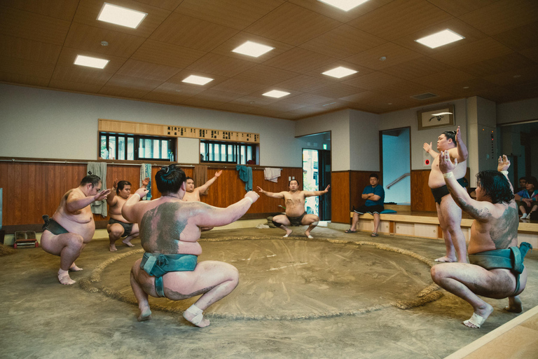 Tokio: Sumo Ochtendtraining in Sumida StadTokio: Sumo Ochtend Oefentour op Sumida