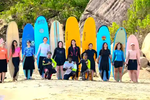 Arugam Bay: Surfing Lesson