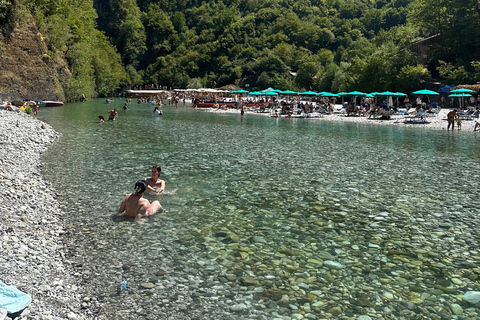 Från Tirana/Durresi: Shala River &amp; Komani Lake, upphämtning från hotellFrån / Durresi /Golem/ Shkodra : Shala River &amp; Komani Lake