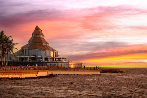 Beyond the Corniche: Jeddah Sunset Tour